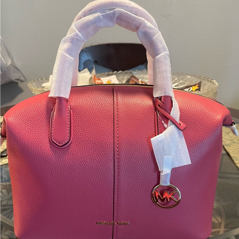 NWT Michael Kors Large Hyde Satchel
